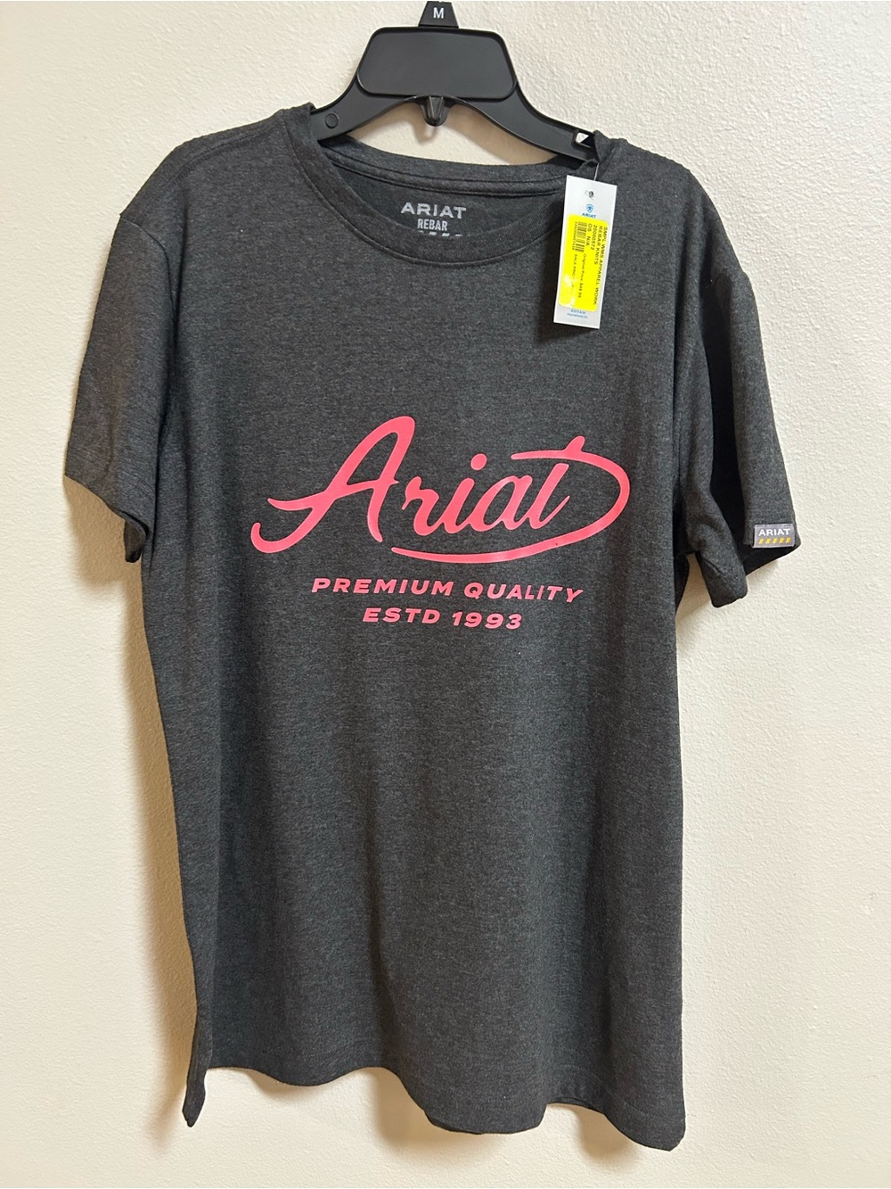 Ariat Rebar Women’s M Graphic T Shirt Charcoal Pink Logo Western NWT